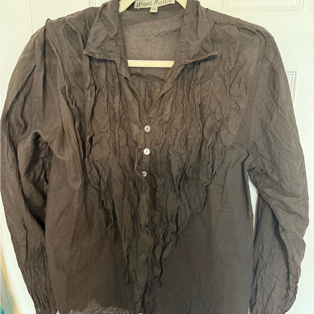 Sundance Womens ruffle button down shirt.